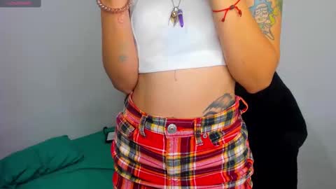 Snapshot of mary_magic chatting on 09.10.25 mary_magic online show from 09.10.25