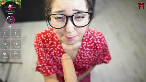 Snapshot of mary_shiota chatting on 12.25.24 HelIo Everyone Im MaryWelcome to my room and lets have a good time together with me online show from 12.25.24