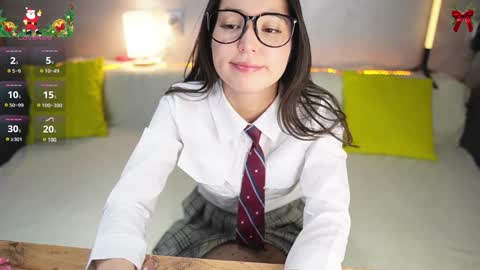 Snapshot of mary_shiota chatting on 12.28.24 HelIo Everyone Im MaryWelcome to my room and lets have a good time together with me online show from 12.28.24