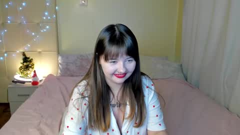 mary_stevenss online show from 12.25.24