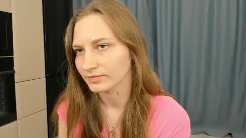 Snapshot of maryannamumbower chatting on 06.24.26 Maria online show from 06.24.26