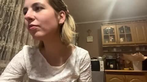 Snapshot of maryannaplateros chatting on 02.17.26 Tessa online show from 02.17.26