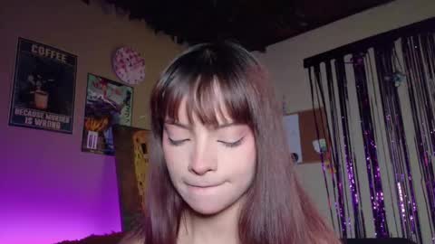 Snapshot of maryberry__ chatting on 01.14.26 online show from 01.14.26