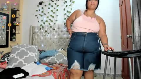 Marycurvy online show from 12.18.24
