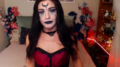 Mary online show from 10.31.25