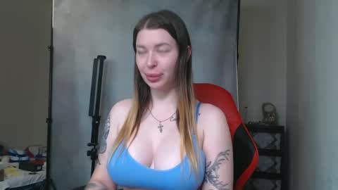 Snapshot of maryhotloves chatting on 09.27.25 MaryHotLoves online show from 09.27.25