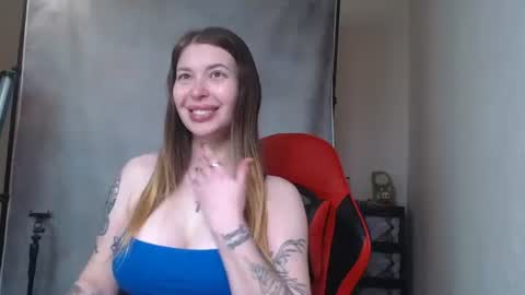 Snapshot of maryhotloves chatting on 11.01.25 MaryHotLoves online show from 11.01.25