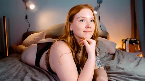 Snapshot of marykeysss chatting on 01.16.25 Bun online show from 01.16.25