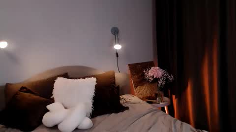 Snapshot of marykeysss chatting on 09.13.25 Bun online show from 09.13.25