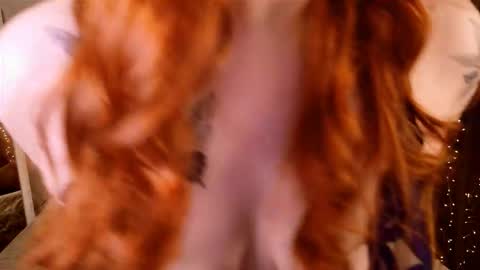 Snapshot of marykeysss chatting on 02.26.26 Bun online show from 02.26.26