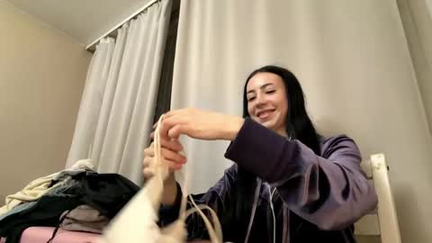 Lola online show from 03.24.26