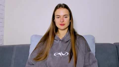 Snapshot of marylee_21 chatting on 12.01.25 Mari online show from 12.01.25