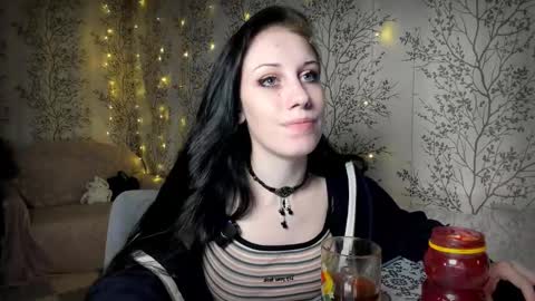 Mary Lou online show from 11.07.25