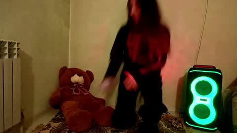 Snapshot of marylourosmarin chatting on 03.26.26 Trixie online show from 03.26.26