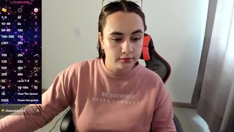 Dulce Maria online show from 10.17.25