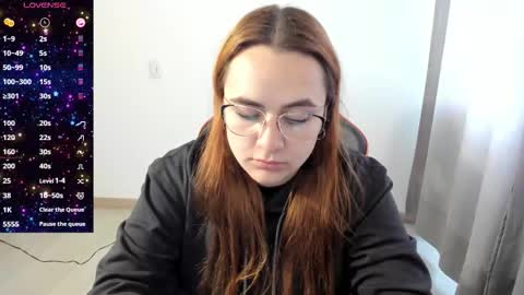 Dulce Maria online show from 10.30.25