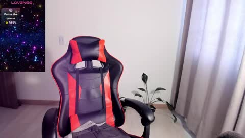 Dulce Maria online show from 04.17.26