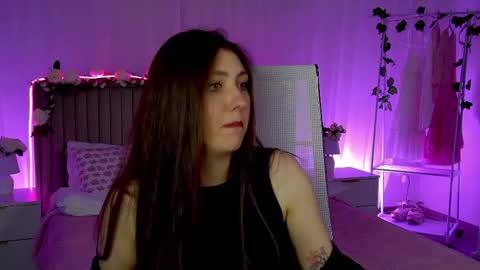 Mary Miller online show from 03.06.26