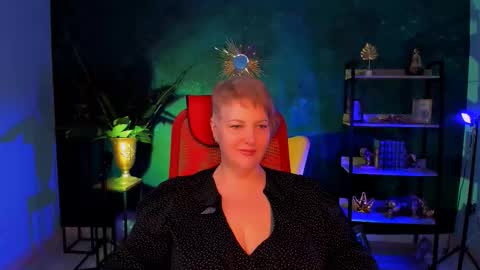 Snapshot of marymogan chatting on 11.07.25 marymogan online show from 11.07.25