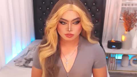 Snapshot of marymonroexxx chatting on 09.26.25 marymonroexxx online show from 09.26.25