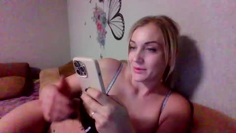 maryyemm online show from 01.02.25