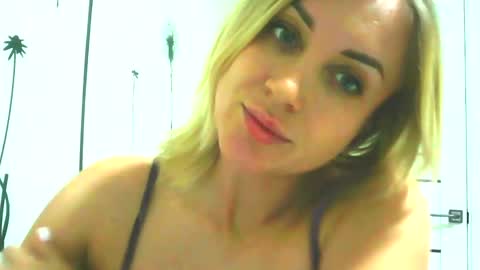 maryyemm online show from 01.15.25