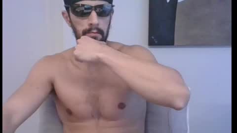 Snapshot of mascuhunk chatting on 02.22.25 mascuhunk online show from 02.22.25