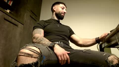 Snapshot of masculineguy69 chatting on 05.21.26 masculineguy69 online show from 05.21.26