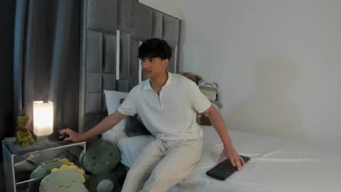 mash_angelo online show from 10.09.25