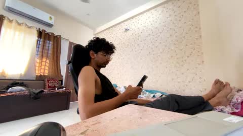 maskboyz2003 online show from 10.01.25