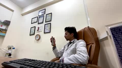 Mask Boy online show from 02.13.25