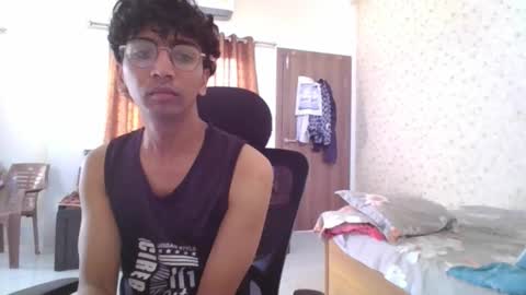 Mask Boy online show from 10.14.25