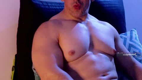 masked_bodybuilder online show from 01.28.25