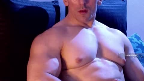 masked_bodybuilder online show from 02.18.25