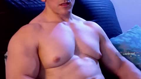 masked_bodybuilder online show from 02.28.25