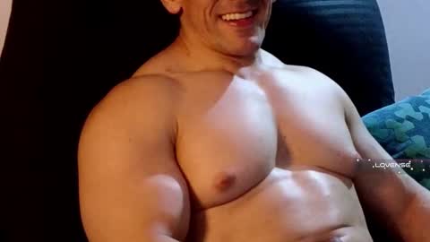 masked_bodybuilder online show from 03.02.25