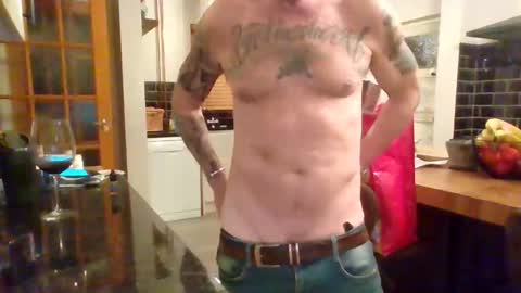 Masked Masturbation Couple online show from 12.16.25