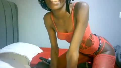 Snapshot of maskgang001 chatting on 09.20.25 maskgang001 online show from 09.20.25