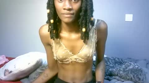 Snapshot of maskgang001 chatting on 09.22.25 maskgang001 online show from 09.22.25