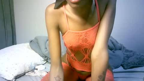 Snapshot of maskgang001 chatting on 10.03.25 maskgang001 online show from 10.03.25