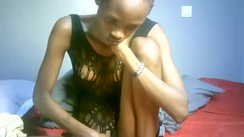 Snapshot of maskgang001 chatting on 11.08.25 maskgang001 online show from 11.08.25