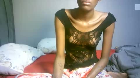 Snapshot of maskgang001 chatting on 11.10.25 maskgang001 online show from 11.10.25