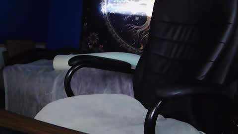 TitsnToes online show from 11.16.25