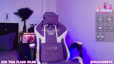 Snapshot of mason_rothwell chatting on 09.28.25 Mason Rothwell online show from 09.28.25