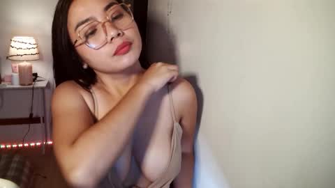 masquerade girl4 online show from 10.16.25