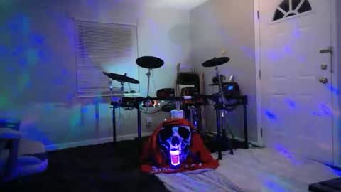 Snapshot of massageartist chatting on 11.09.25 HappyZending online show from 11.09.25