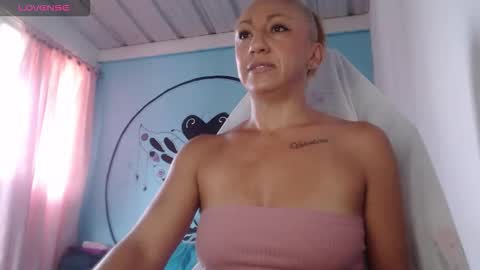 massiel ferreti online show from 10.21.25