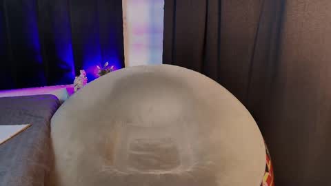   online show from 09.12.25