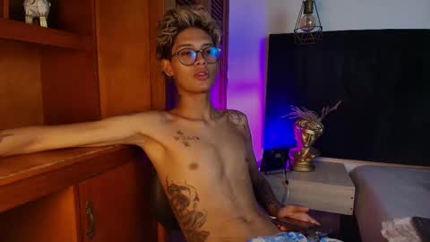   online show from 09.17.25
