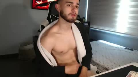 Massimo Santino online show from 04.17.26